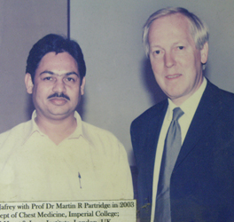 Dr. Jafrey with Prof. Dr. Martin R Partridge in 2003